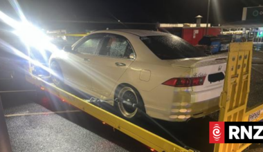 Whangārei driver arrested after doing burnout in front of police