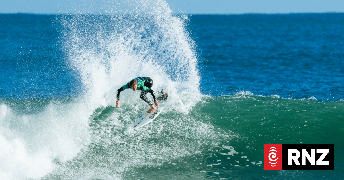 Early exits for Kiwi hopefuls at New Zealand Pro surf champs in Raglan
