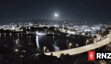 Tasmanians who saw meteor lighting up the sky last night 'very lucky', astronomer says