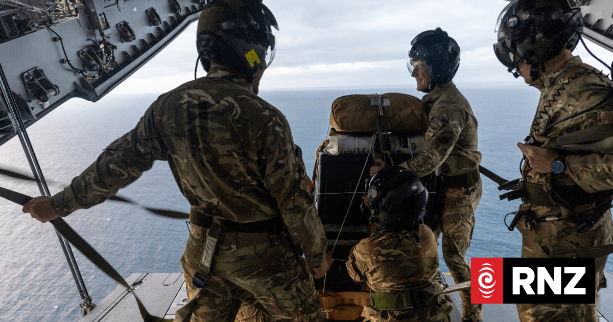 British paratroopers lead airdrop onto Tristan da Cunha for suspected hantavirus case