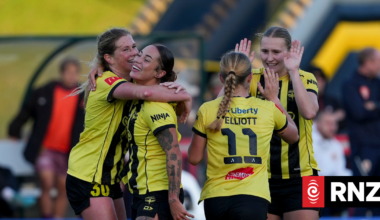Wellington Phoenix v Brisbane Roar A-League women's semi-final
