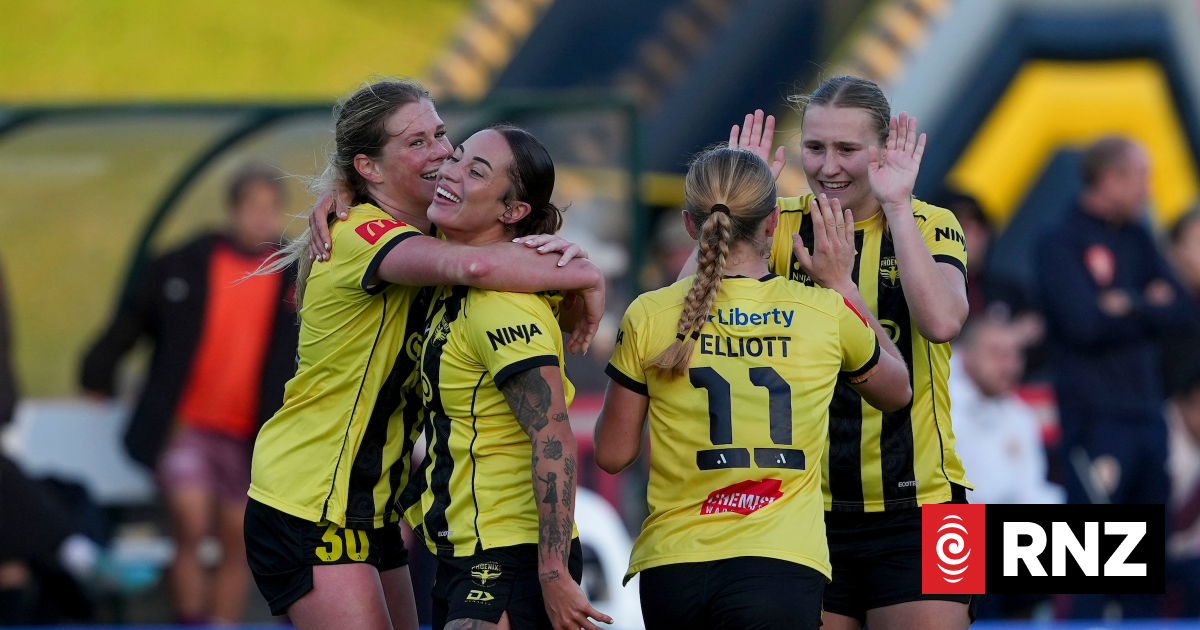 Wellington Phoenix v Brisbane Roar A-League women's semi-final