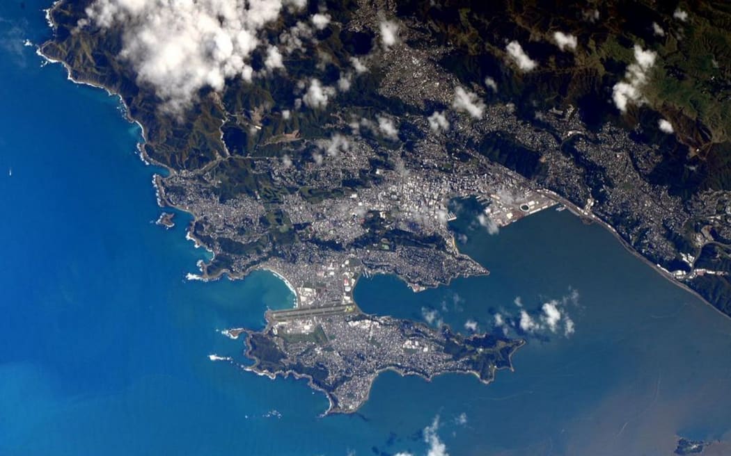 The Wellington region's mayors have met to discuss the future structure of its local government, with no decisions being reached.