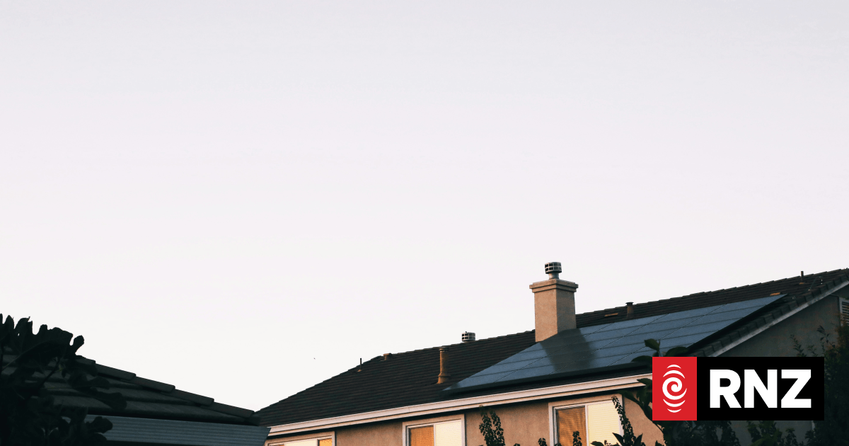 Council loans for rooftop solar still waiting on government green light