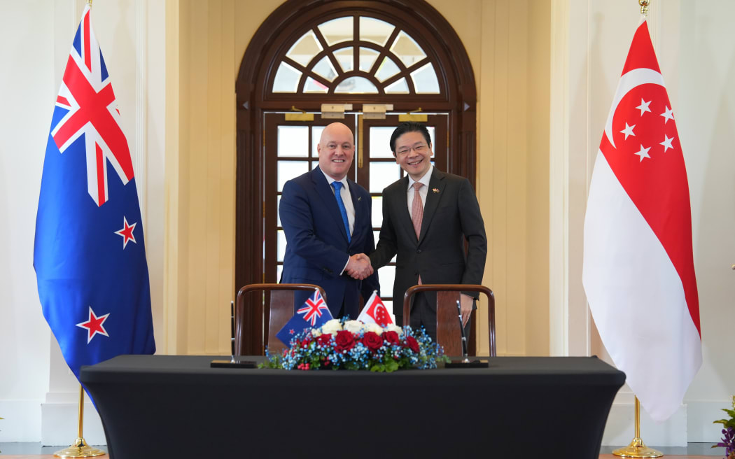 New Zealand Prime Minister Christopher Luxon with Singaporean Prime Minister Lawrence Wong.