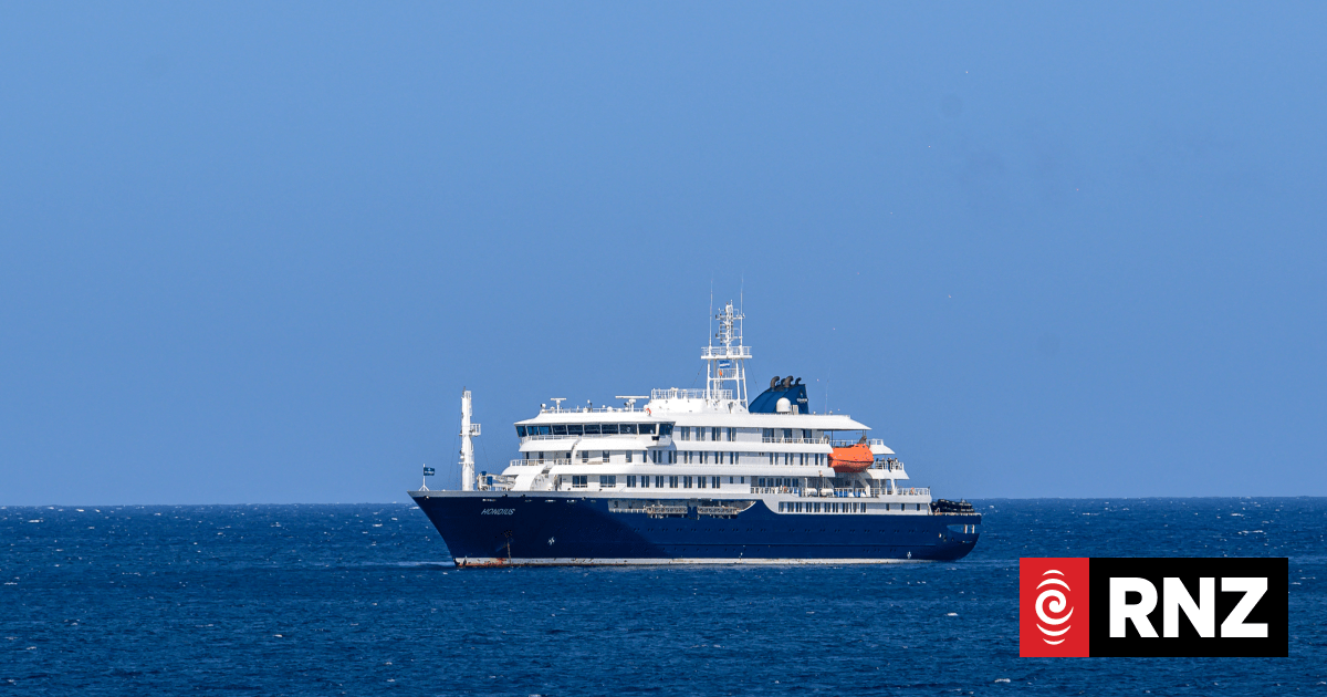 Three die on Atlantic cruise ship from suspected hantavirus