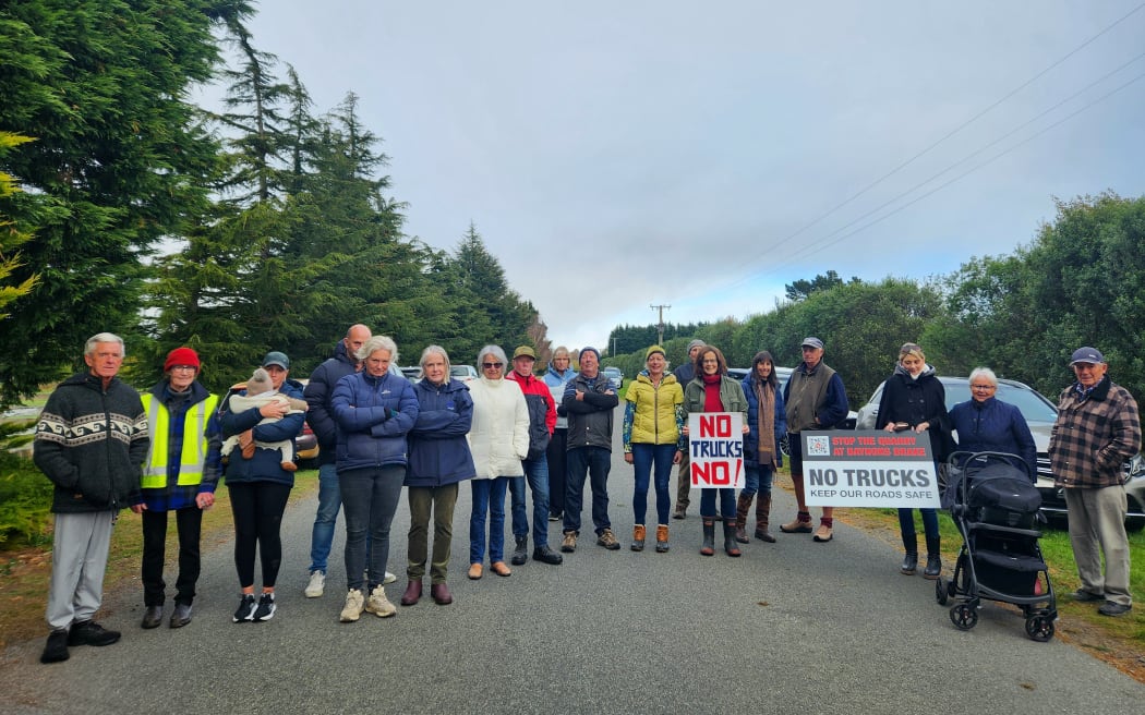 Clarkville residents protesting on Monday morning at Baynons Road. 