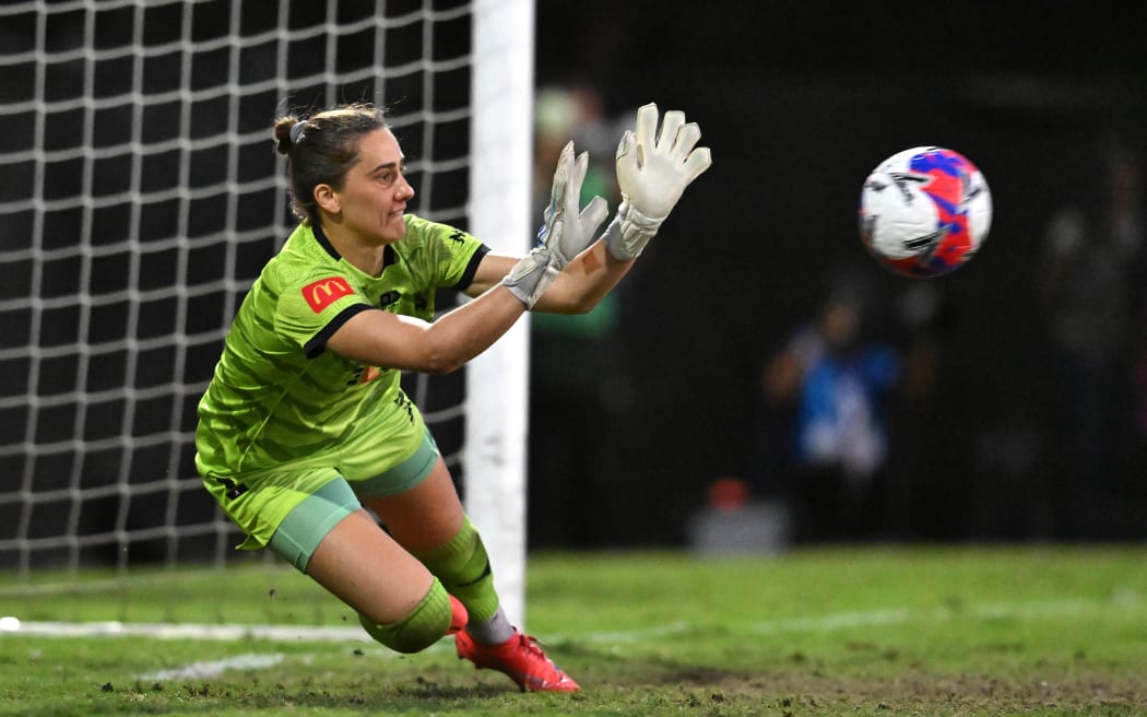 Phoenix goalkeeper Victoria Esson makes a save