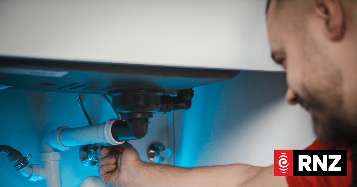 Feilding plumber Aaron Goldsack fined for 'negligent, incompetent' gas and plumbing work