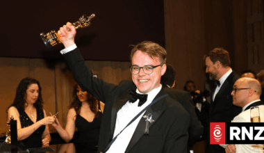 Lufthansa apologises for lost Oscar after US airport security row