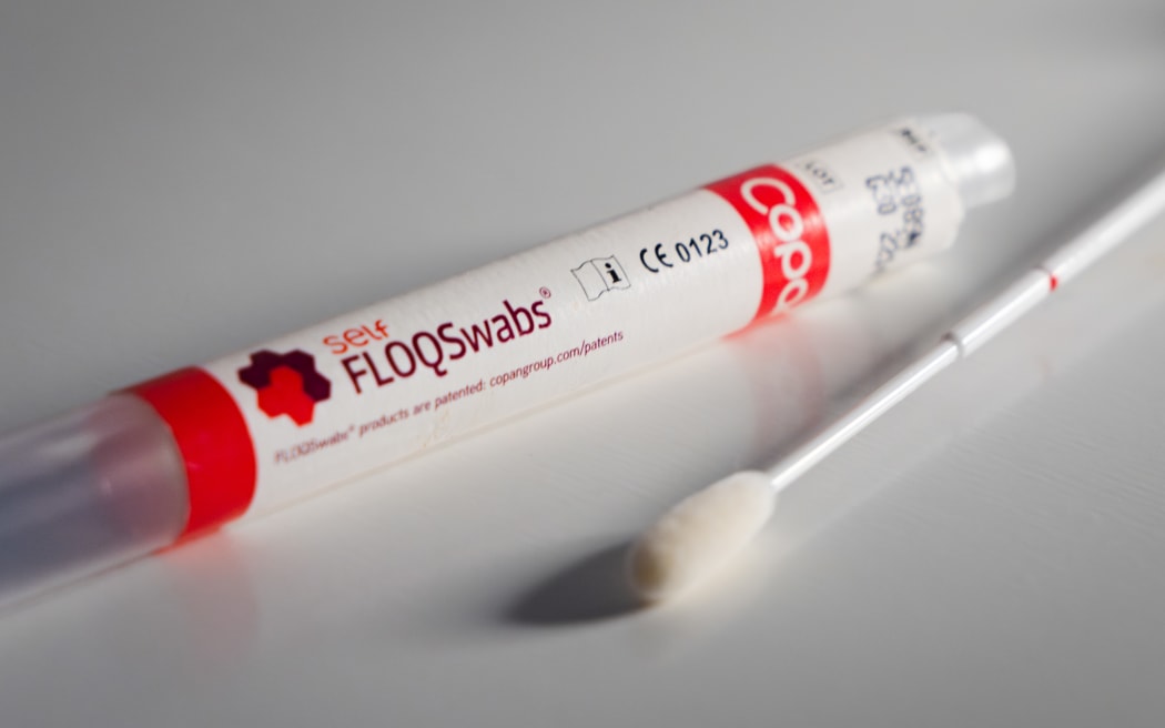 An image of a swab used to test for HPV