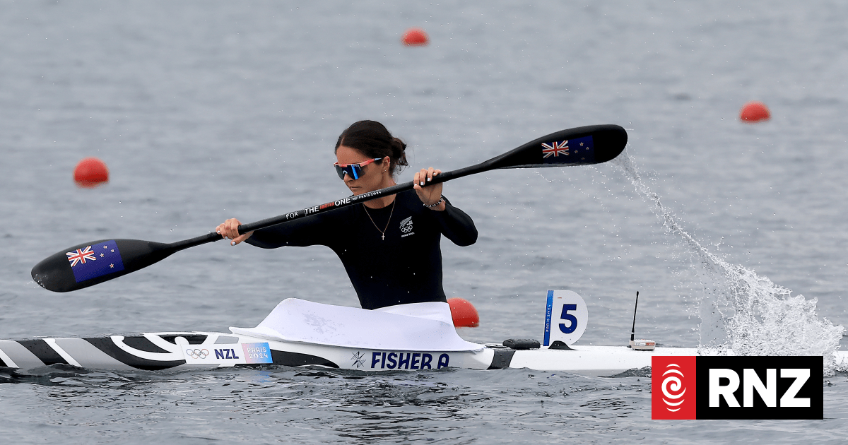 Aimee Fisher wins gold at World Cup regatta in Germany