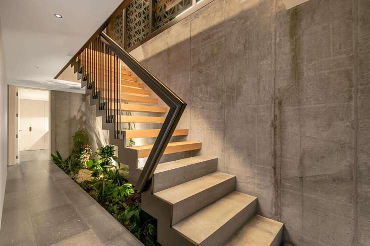 41D Tiri View Road, in Palm Beach, Waiheke Island, is billed as a first-class ticket. Photo / Supplied
