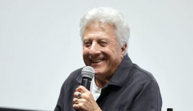 Dustin Hoffman explains why he rarely says no to autograph requests