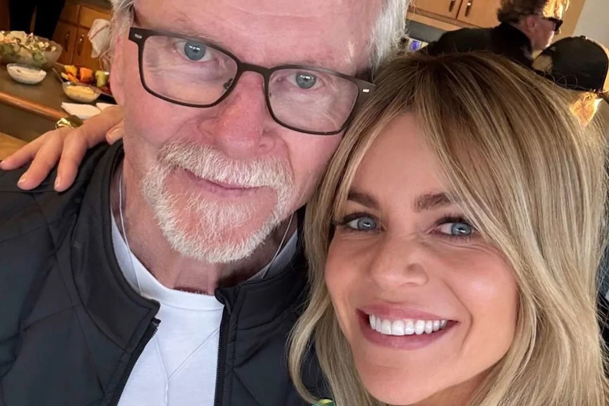 Kaitlin Olson Announces Death of Dad After He 'Fought So Hard and So Long': 'My Forever Favorite Person'