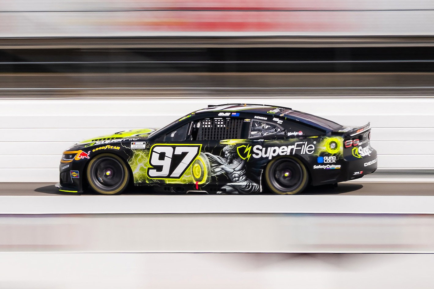 Top 20 finish in Texas for van Gisbergen