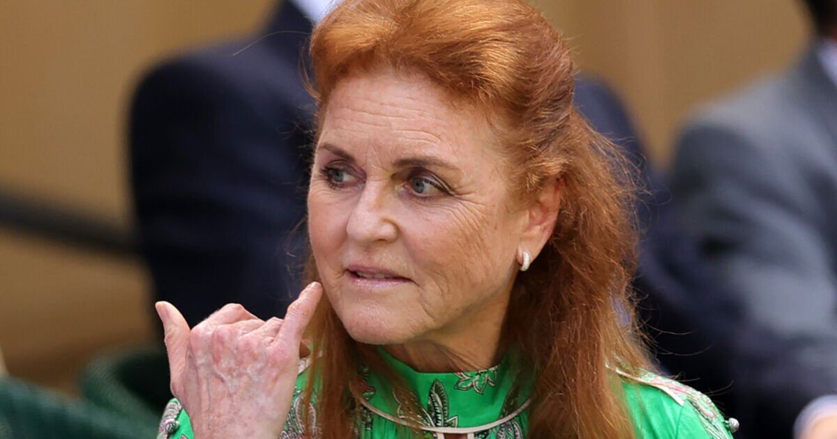 Sarah Ferguson ‘relied on Beatrice’s card for spending sprees' - claim | Royal | News