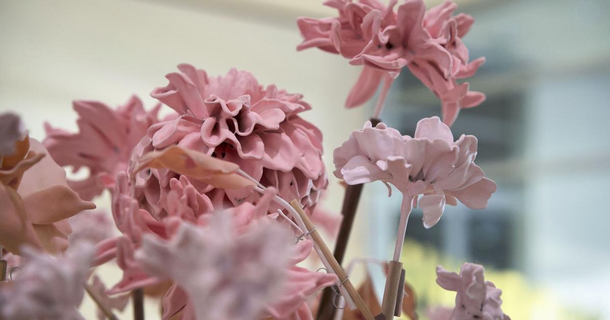 In new Madison show, David R. Harper finds illusions in the familiar | Arts & Culture