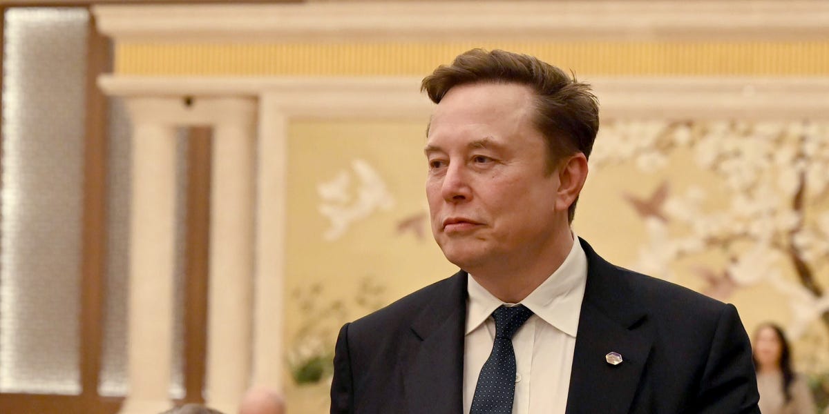 Elon Musk's Plan to Keep Complete Control of SpaceX After Its Public