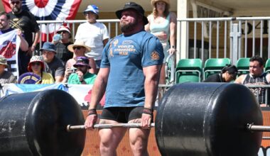 Build Strength and Muscle in 15 Minute Workout: World's Strongest Man