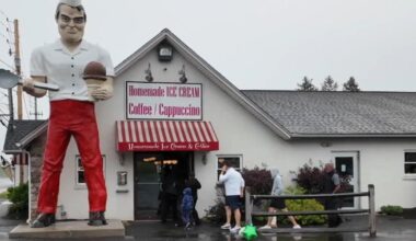The Inside Scoop: Coopersburg community celebrates return of iconic ice cream statue | Southern Lehigh County