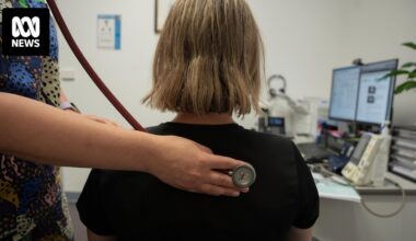 Mobile GP service and after-hours care to end because of Tasmanian health cuts