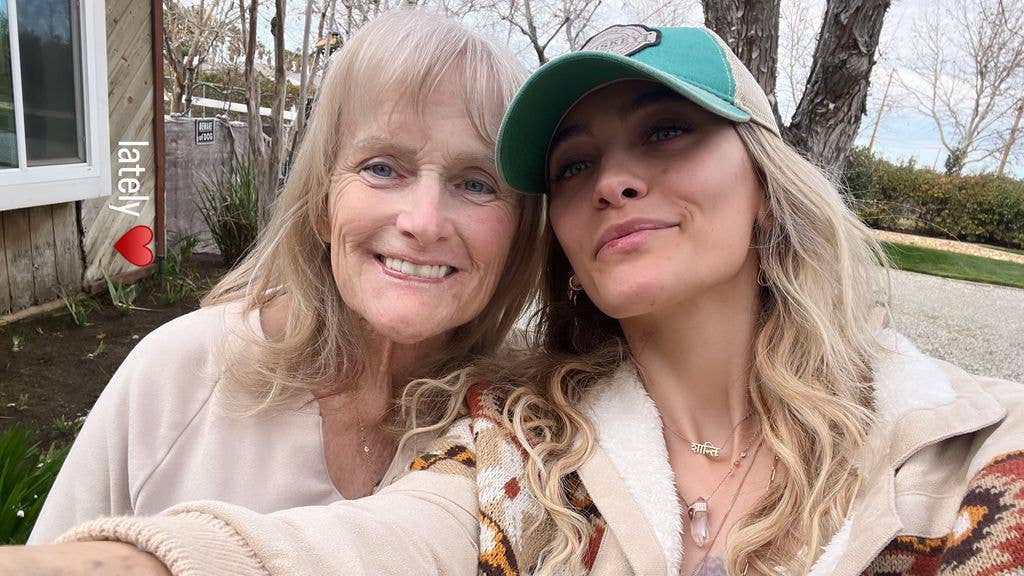 instagram photo of paris jackson and debbie rowe smiling