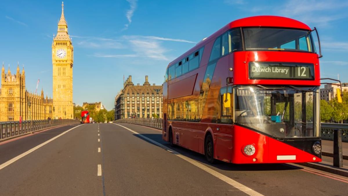 England beyond the screen: Where film, fiction and everyday life blur