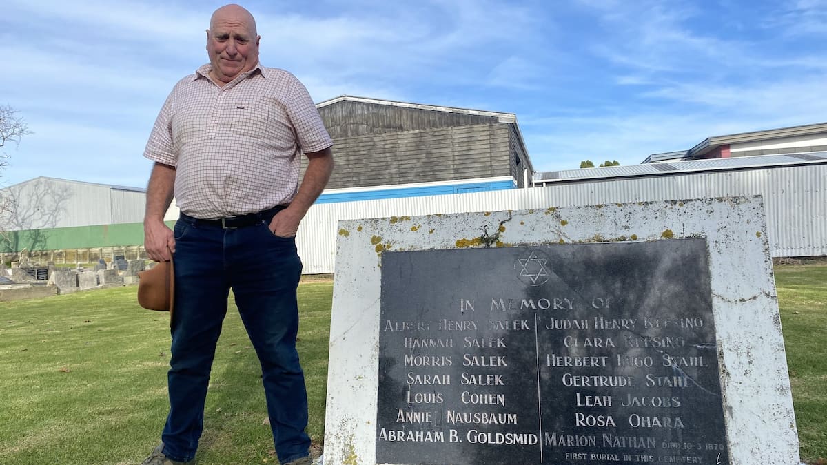 Whanganui Jewish graves: Council urged to restore history at Heads Rd Cemetery
