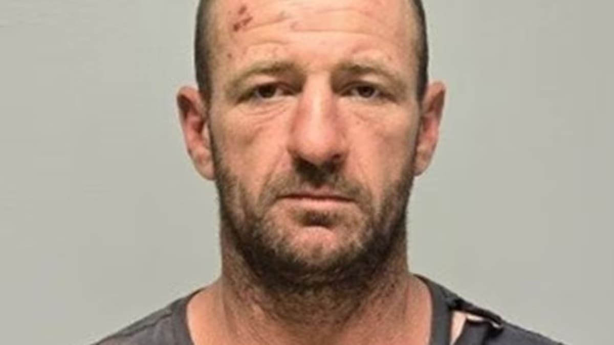 New South Wales shootings: Police find body in hunt for suspected triple killer Julian Ingram