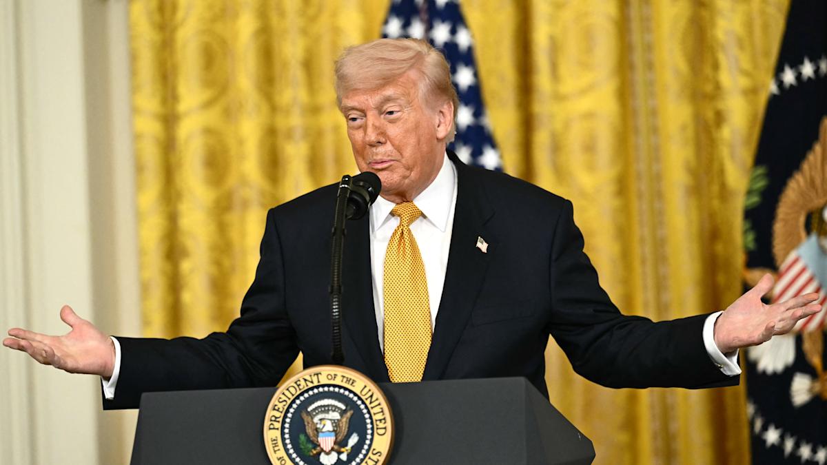 Trump applauds all-time high for US stock market as he posts snapshot of soaring Dow