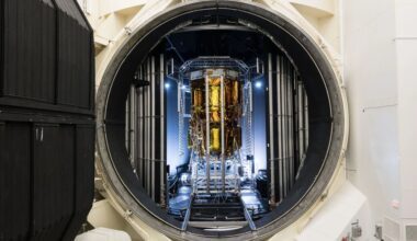 Blue Origin tests 1st moon lander ahead of lunar launch later this year (photo)