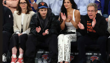 Tina Fey Reacts to Outrage Over Timothée Chalamet 'Manspreading' Next to Her at Knicks Game