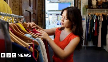 Faisal Islam: Six things we now know about the UK economy in charts - BBC