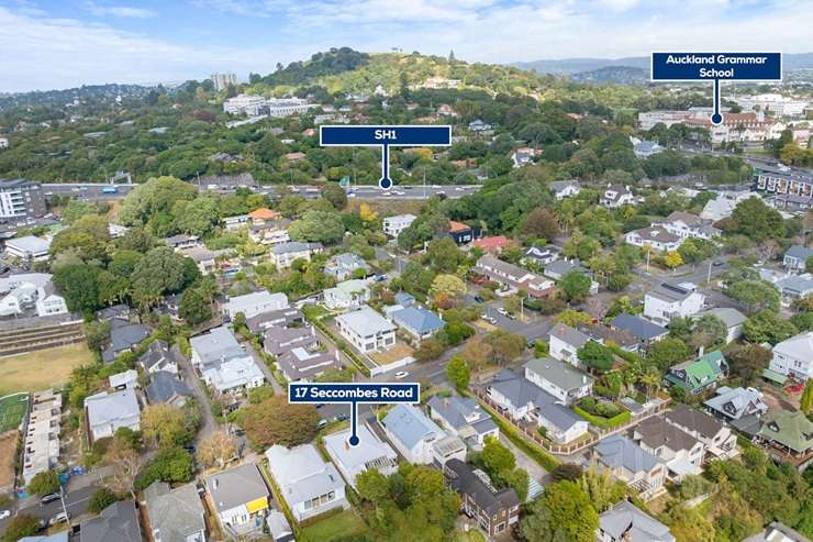 A 115-year-old villa on Seccombes Road, in Epsom, Auckland, sold under the hammer for $2.275m after a bidding frenzy. Photo / Supplied