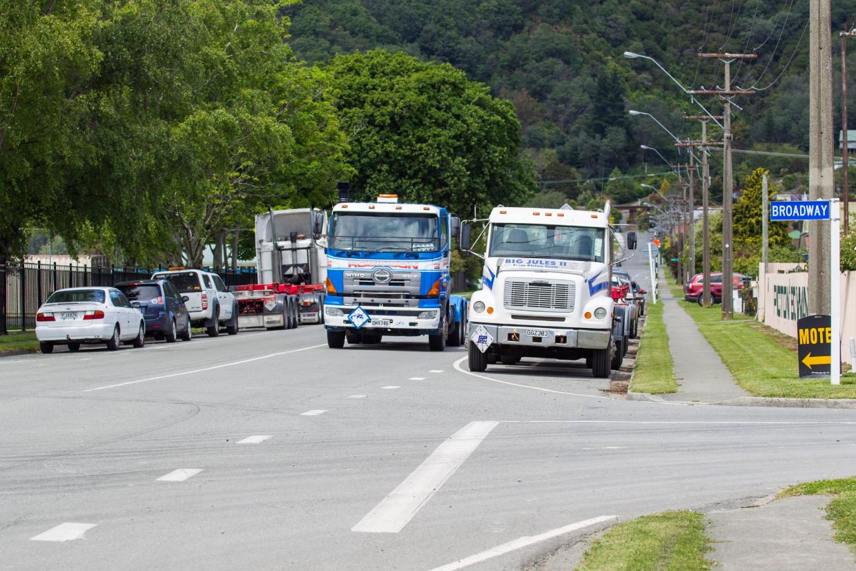 Over-dimension trucks to get motorway and toll road access under fuel response plan - Stuff