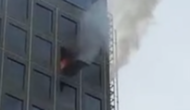Flames seen from hotel room in Auckland’s CBD - Stuff