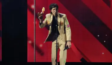Live: New Zealand’s top musicians arrive at the Aotearoa Music Awards - Stuff