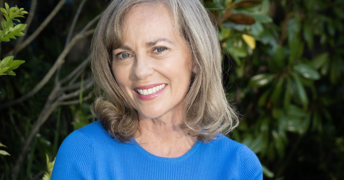 Neighbours star raises huge sum for charity with sale of iconic prop