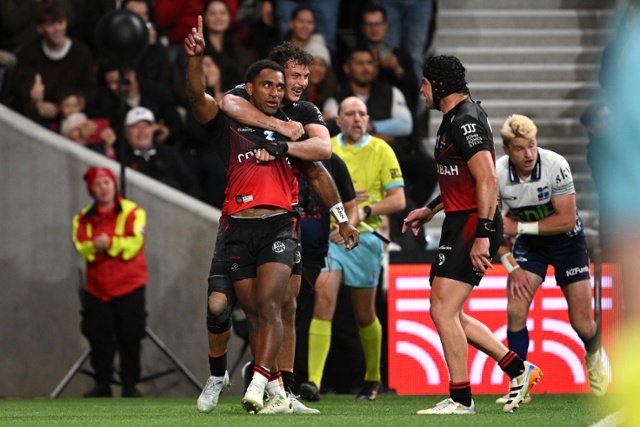 Classy Crusaders cement finals credentials with crucial Blues victory