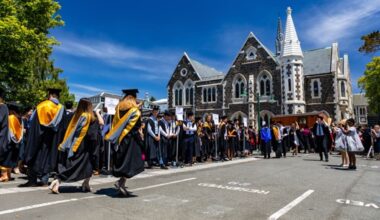 Let’s trade the fees-free tertiary funding for something that works – Michael Johnston