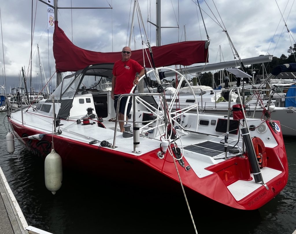 Bill Kidman and Pretty Boy Floyd. // Photo credit: Boating New Zealand