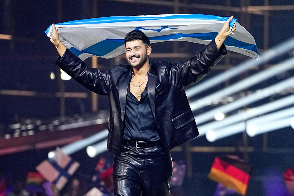 Eurovision 2025 runnerup Noam Bettan (Photo: Tobias SCHWARZ / AFP) נעם בתן