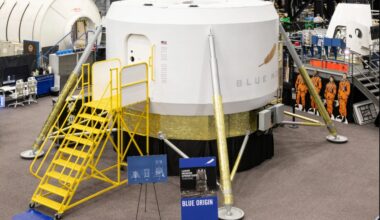 NASA Starts Using Blue Origin's Lunar Lander Mockup