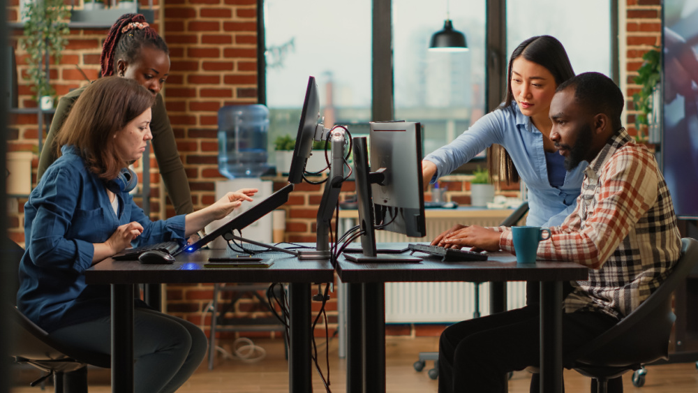 Number of ICT specialists in the EU continues to grow - News articles