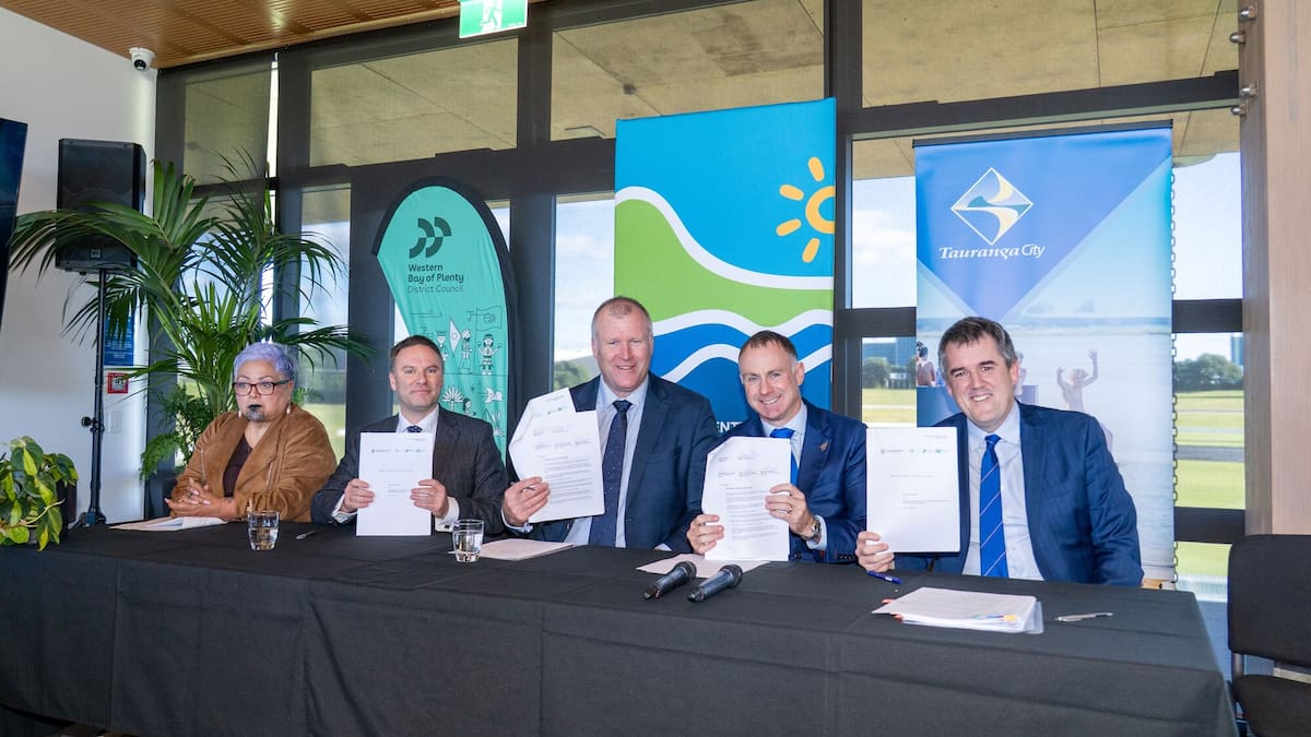 Councils, Government sign Western Bay of Plenty regional deal