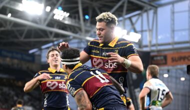 Highlanders v Waratahs: Jamie Joseph’s side survive Waratahs’ comeback to win in Dunedin