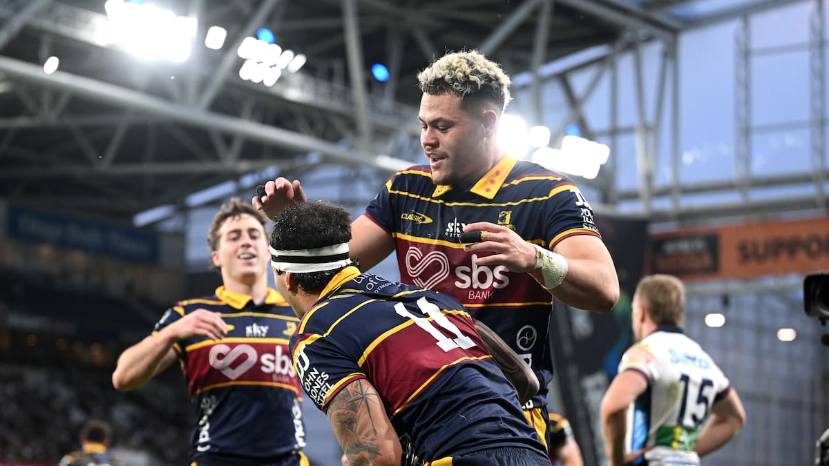 Highlanders v Waratahs: Jamie Joseph’s side survive Waratahs’ comeback to win in Dunedin