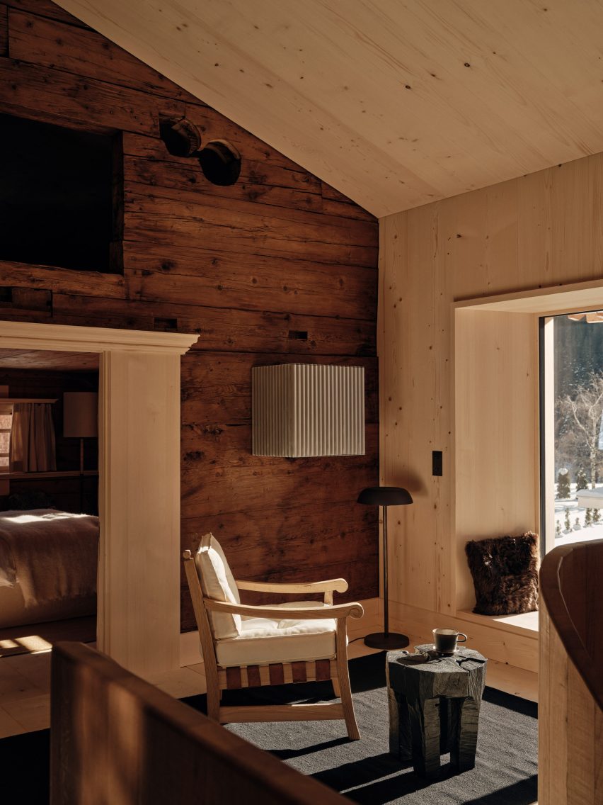 Spruce and dark timber walls