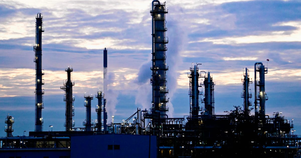 Under US pressure, EU moves to soften rules for fighting climate superpollutant  – POLITICO